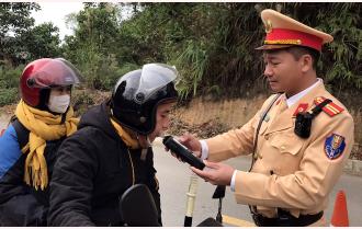 Cảnh sát giao thông Yên Bái tăng cường xử lý vi phạm nồng độ cồn